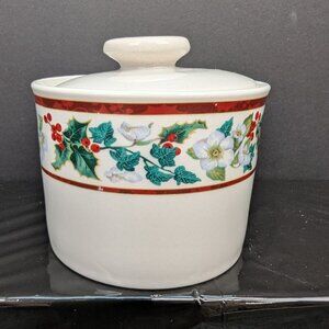 Majesticware Stoneware Christmas Sugar Bowl with Lid Holly Pattern